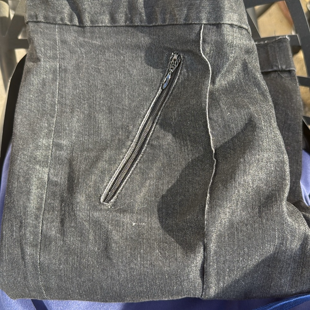 Gray Relaxed Fit Pants with Tailored Look - Picture 8 of 8
